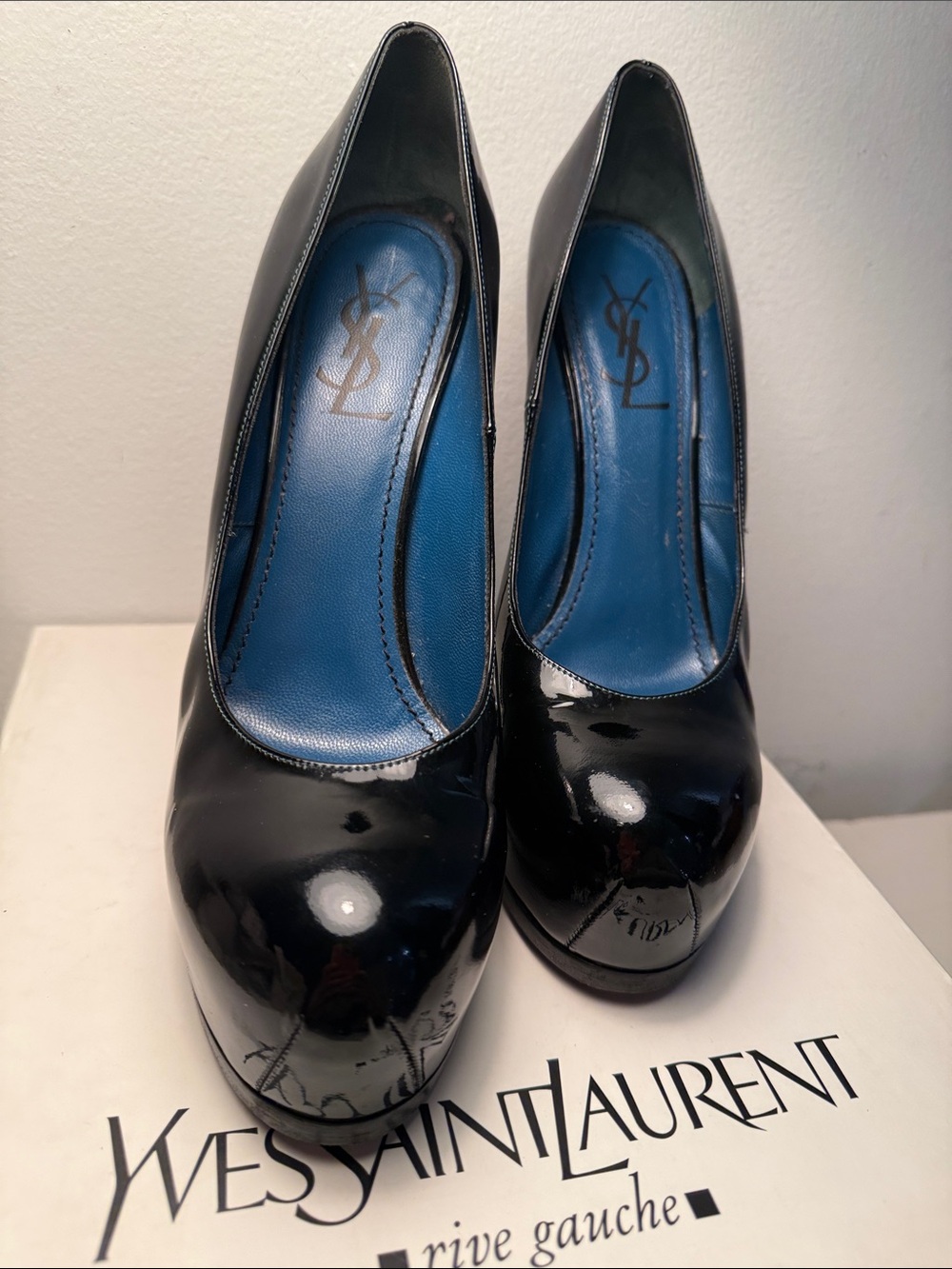 Yves Saint Laurent YSL trib too patent black pump blue bottom size 40.5 (10.5)